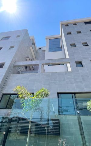 Apartamento à venda com 75m², 3 quartos e 2 vagasFachada