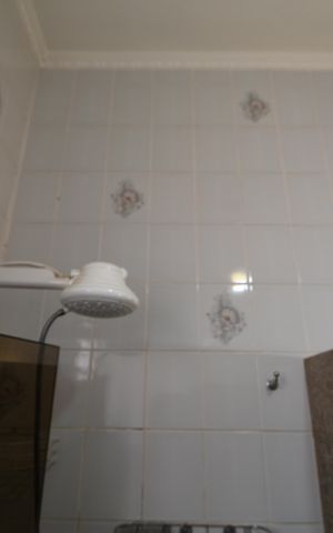 Casa à venda com 157m², 4 quartos e 2 vagasBanheiro
