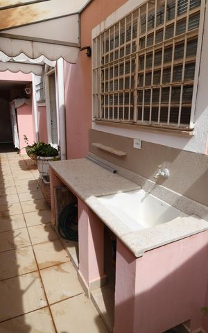 Casa à venda com 157m², 4 quartos e 2 vagasÁrea de Serviço