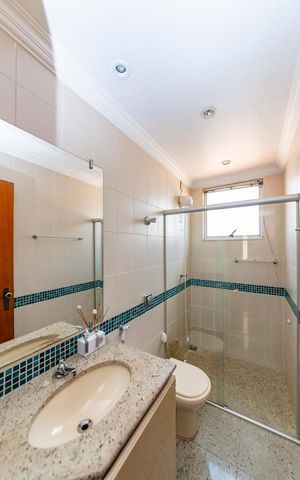 Apartamento à venda com 149m², 4 quartos e 3 vagas Apartamento à venda com 149m², 4 quartos e 3 vagasBanheiro Social