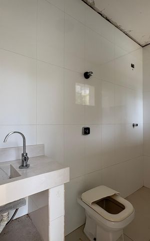 Casa à venda com 424m², 3 quartos e 6 vagas Casa à venda com 424m², 3 quartos e 6 vagasBanheiro 2