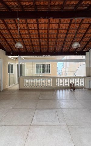 Casa à venda com 424m², 3 quartos e 6 vagas Casa à venda com 424m², 3 quartos e 6 vagasÁrea gourmet
