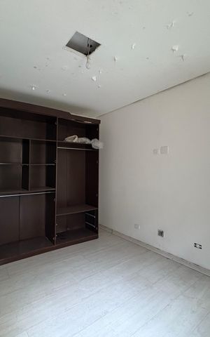 Casa à venda com 424m², 3 quartos e 6 vagas Casa à venda com 424m², 3 quartos e 6 vagasQuarto 1