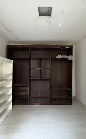 Casa à venda com 424m², 3 quartos e 6 vagas Casa à venda com 424m², 3 quartos e 6 vagasQuarto 1