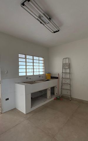 Casa à venda com 424m², 3 quartos e 6 vagas Casa à venda com 424m², 3 quartos e 6 vagasLavanderia