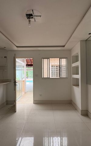 Casa à venda com 424m², 3 quartos e 6 vagas Casa à venda com 424m², 3 quartos e 6 vagasCozinha