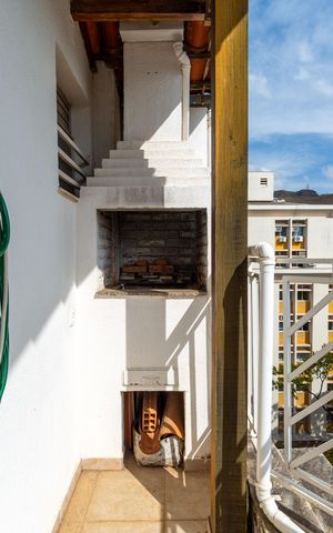 Apartamento à venda com 160m², 2 quartos e 2 vagas Apartamento à venda com 160m², 2 quartos e 2 vagasCobertura