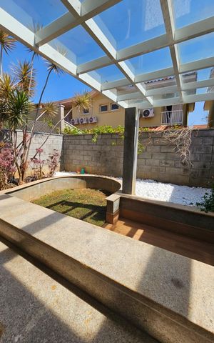 Casa de condomínio para alugar com 110m², 3 quartos e 2 vagas Casa de condomínio para alugar com 110m², 3 quartos e 2 vagasÁrea Externa