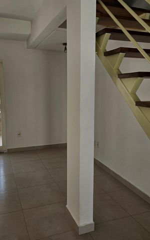 Casa de condomínio para alugar com 110m², 3 quartos e 2 vagas Casa de condomínio para alugar com 110m², 3 quartos e 2 vagasSala