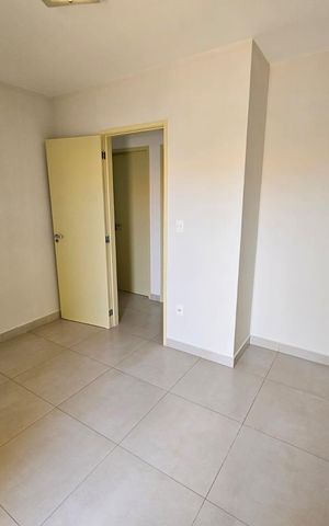 Casa de condomínio para alugar com 110m², 3 quartos e 2 vagas Casa de condomínio para alugar com 110m², 3 quartos e 2 vagasSuíte
