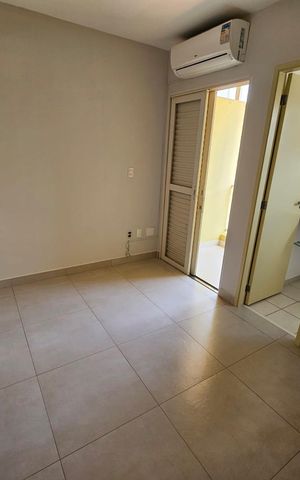 Casa de condomínio para alugar com 110m², 3 quartos e 2 vagas Casa de condomínio para alugar com 110m², 3 quartos e 2 vagasSuíte