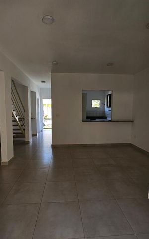 Casa de condomínio para alugar com 110m², 3 quartos e 2 vagas Casa de condomínio para alugar com 110m², 3 quartos e 2 vagasSala