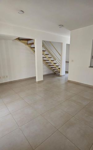 Casa de condomínio para alugar com 110m², 3 quartos e 2 vagas Casa de condomínio para alugar com 110m², 3 quartos e 2 vagasSala