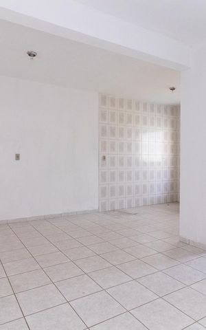 Casa para alugar com 80m², 2 quartos e 1 vagaSala