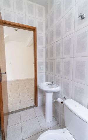 Casa para alugar com 80m², 2 quartos e 1 vagaBanheiro
