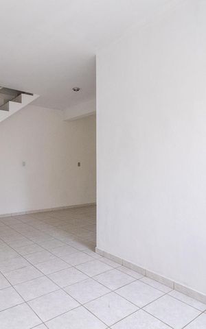 Casa para alugar com 80m², 2 quartos e 1 vagaSala