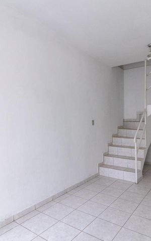 Casa para alugar com 80m², 2 quartos e 1 vagaSala