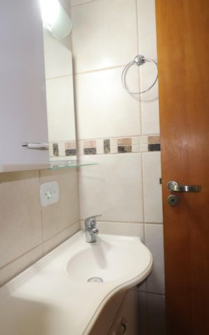 Casa à venda com 152m², 4 quartos e 2 vagasBanheiro Social