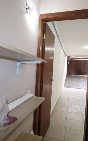 Casa à venda com 152m², 4 quartos e 2 vagasDepósito Garagem