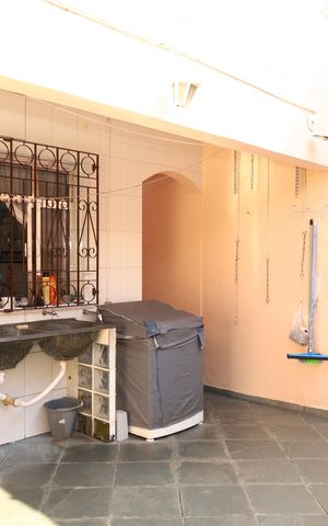 Casa à venda com 300m², 4 quartos e 3 vagasÁrea de Serviço