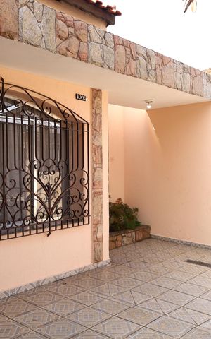 Casa à venda com 300m², 4 quartos e 3 vagasGaragem