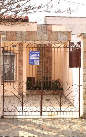 Casa à venda com 300m², 4 quartos e 3 vagasPlaca