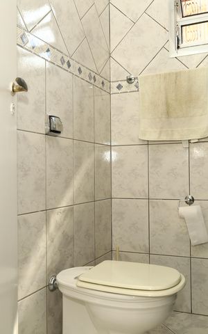 Casa à venda com 300m², 4 quartos e 3 vagasBanheiro