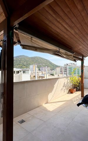 Apartamento à venda com 184m², 3 quartos e 2 vagas Apartamento à venda com 184m², 3 quartos e 2 vagasVaranda