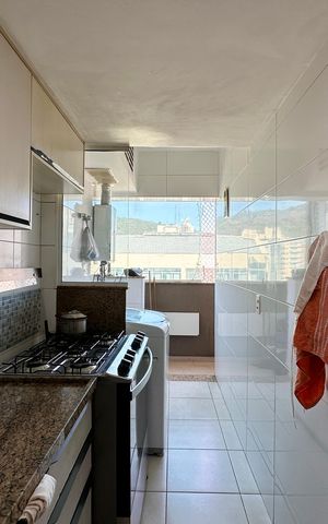 Apartamento à venda com 184m², 3 quartos e 2 vagas Apartamento à venda com 184m², 3 quartos e 2 vagasCozinha e Área de Serviço