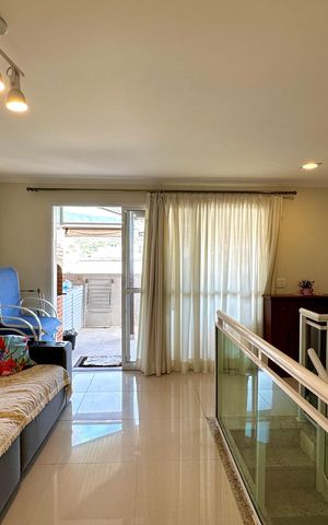 Apartamento à venda com 184m², 3 quartos e 2 vagas Apartamento à venda com 184m², 3 quartos e 2 vagasSala 2