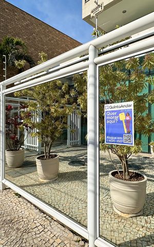 Apartamento à venda com 184m², 3 quartos e 2 vagas Apartamento à venda com 184m², 3 quartos e 2 vagasPlaquinha
