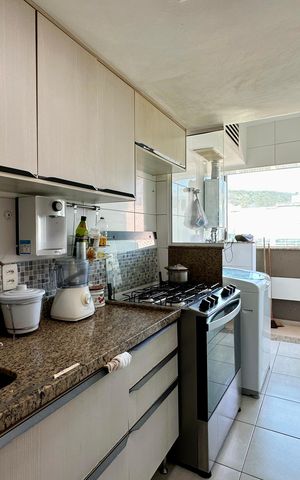 Apartamento à venda com 184m², 3 quartos e 2 vagas Apartamento à venda com 184m², 3 quartos e 2 vagasCozinha