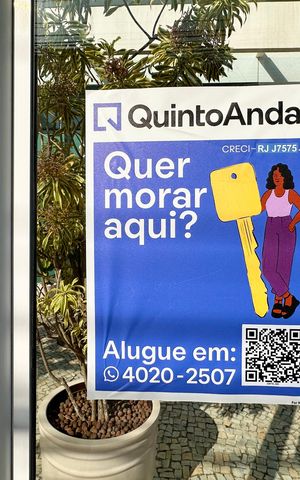 Apartamento à venda com 184m², 3 quartos e 2 vagas Apartamento à venda com 184m², 3 quartos e 2 vagasPlaquinha