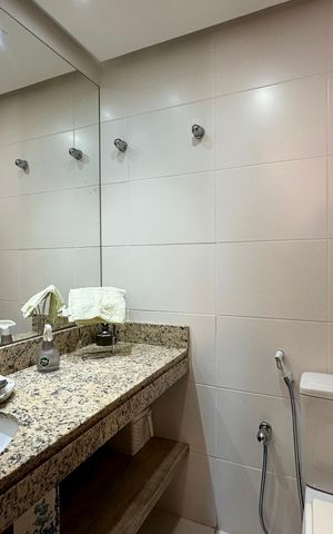 Apartamento à venda com 184m², 3 quartos e 2 vagas Apartamento à venda com 184m², 3 quartos e 2 vagasLavabo