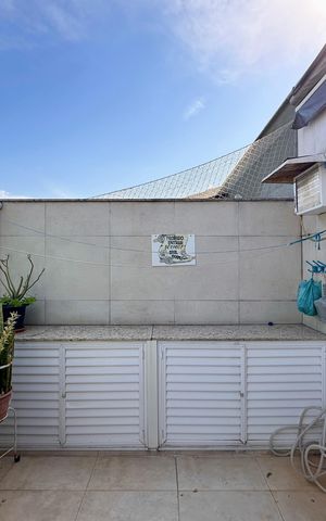Apartamento à venda com 184m², 3 quartos e 2 vagas Apartamento à venda com 184m², 3 quartos e 2 vagasVaranda