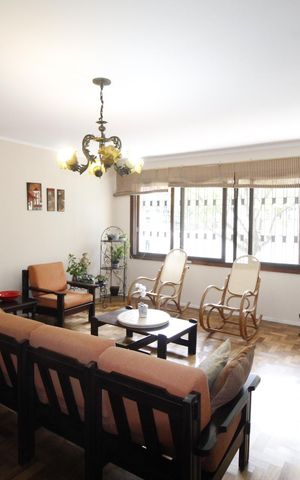 Casa à venda com 300m², 4 quartos e 2 vagasSala