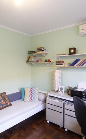 Casa à venda com 300m², 4 quartos e 2 vagasQuarto 3