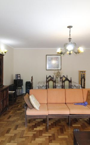 Casa à venda com 300m², 4 quartos e 2 vagasSala