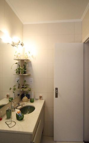 Casa à venda com 300m², 4 quartos e 2 vagasBanheiro da Suíte