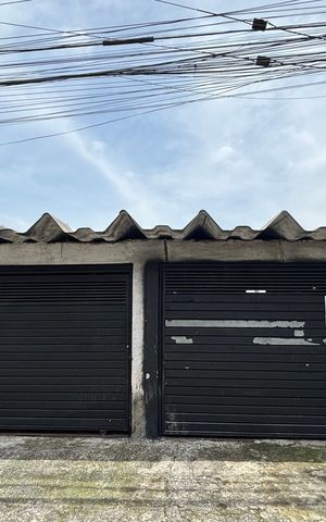 Casa para alugar com 150m², 4 quartos e 3 vagas Casa para alugar com 150m², 4 quartos e 3 vagasFachada