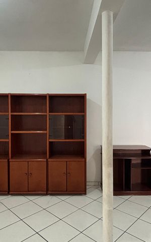 Casa para alugar com 150m², 4 quartos e 3 vagas Casa para alugar com 150m², 4 quartos e 3 vagasSala