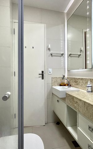 Apartamento à venda com 92m², 2 quartos e sem vaga Apartamento à venda com 92m², 2 quartos e sem vagaBanheiro da Suíte
