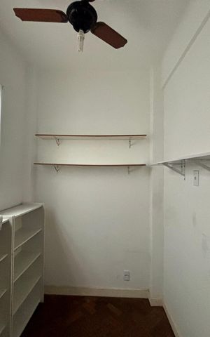Apartamento à venda com 92m², 2 quartos e sem vaga Apartamento à venda com 92m², 2 quartos e sem vagaQuarto de Serviço