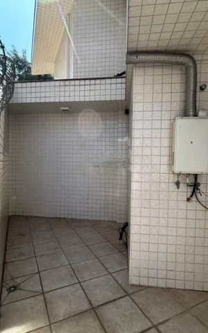 Casa à venda com 323m², 3 quartos e 4 vagas