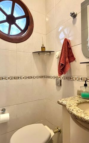 Casa à venda com 107m², 3 quartos e 2 vagas Casa à venda com 107m², 3 quartos e 2 vagasLavabo
