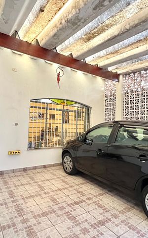 Casa à venda com 107m², 3 quartos e 2 vagas Casa à venda com 107m², 3 quartos e 2 vagasGaragem