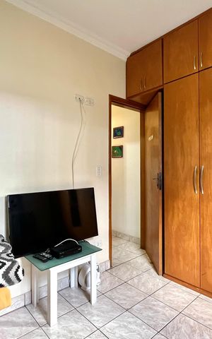 Casa à venda com 107m², 3 quartos e 2 vagas Casa à venda com 107m², 3 quartos e 2 vagasQuarto