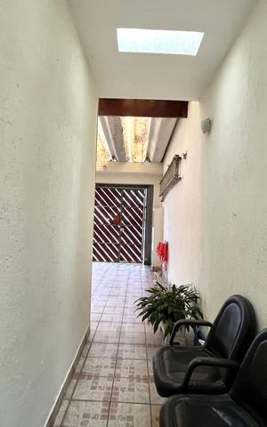 Casa à venda com 107m², 3 quartos e 2 vagas Casa à venda com 107m², 3 quartos e 2 vagasÁrea externa