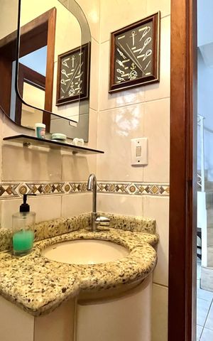 Casa à venda com 107m², 3 quartos e 2 vagas Casa à venda com 107m², 3 quartos e 2 vagasLavabo