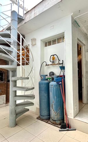 Casa à venda com 107m², 3 quartos e 2 vagas Casa à venda com 107m², 3 quartos e 2 vagasQuintal